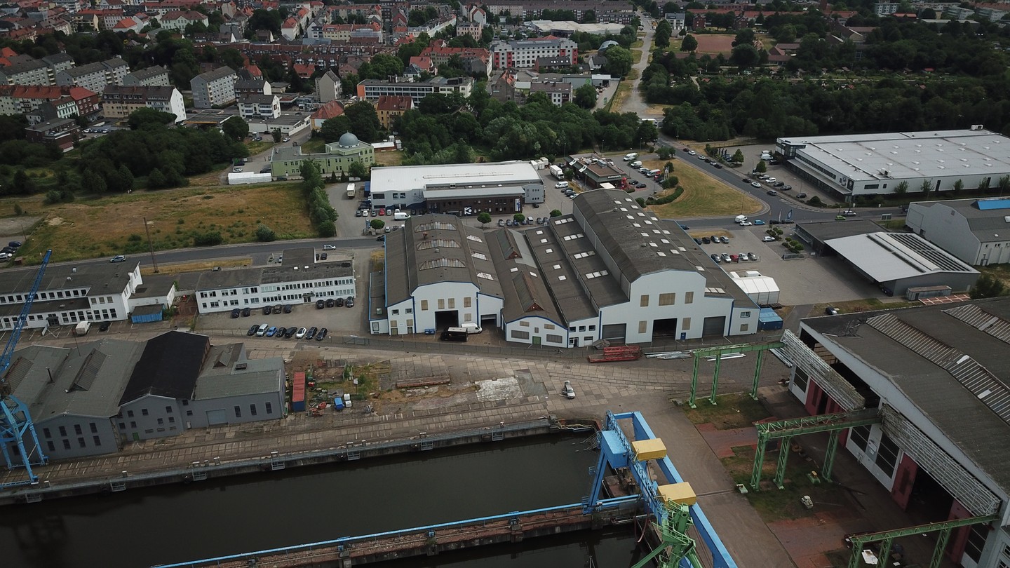 Übernahme des Geländes der Seebeck Neubauwerft gemeinsam mit der Familie Ehlerding