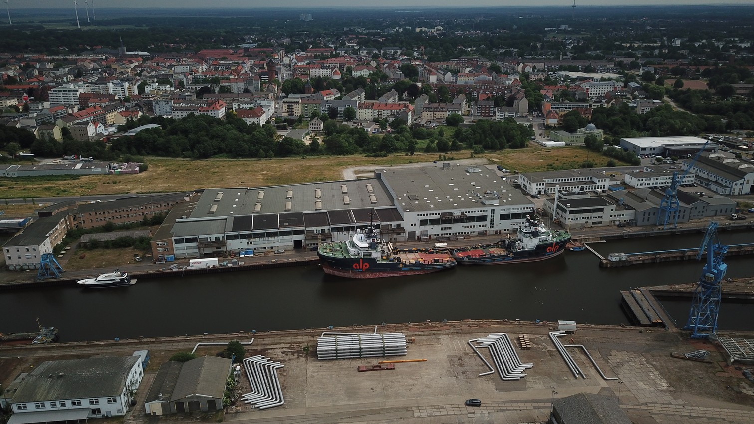 Übernahme des Geländes der Seebeck Neubauwerft gemeinsam mit der Familie Ehlerding